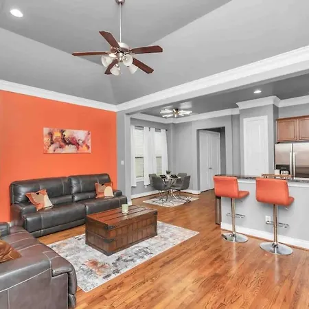 Prolific 3Story W Game Room-Hottub-Near Dt
